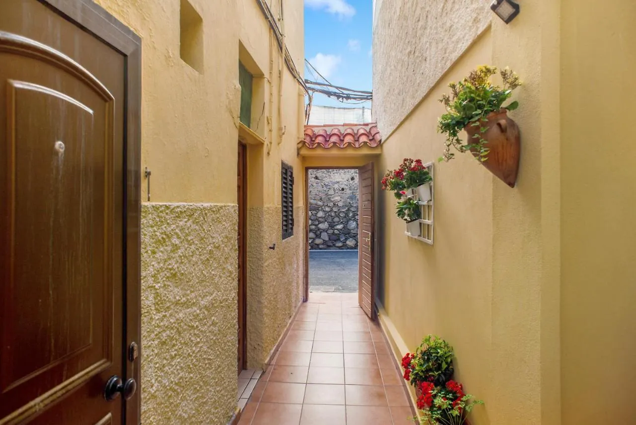 Las Sales Estudio Moya  Apartment